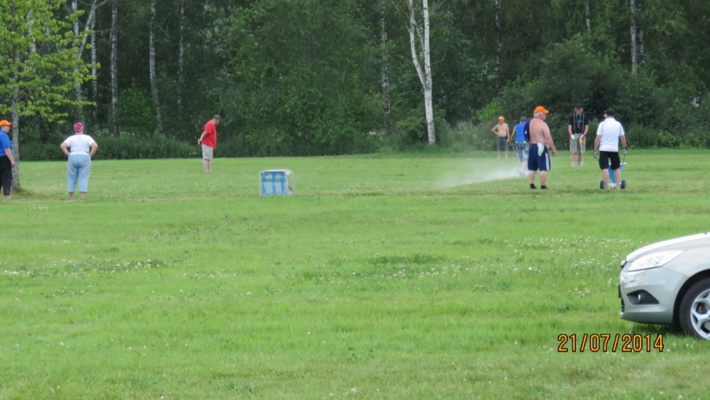 Ruutuja merkitään kalkilla.