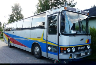 Tässä kuva bussista.