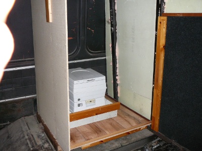 Huusi.JPG